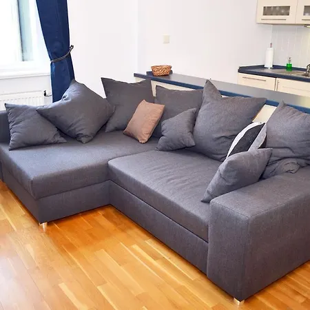 Apartment Riverside Ruterra Apartment Prag