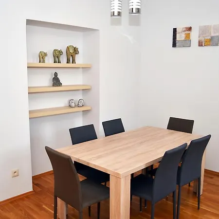 Riverside Ruterra Apartment * Prague