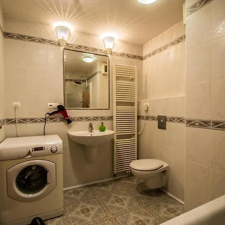 Riverside Ruterra Apartment Apartment