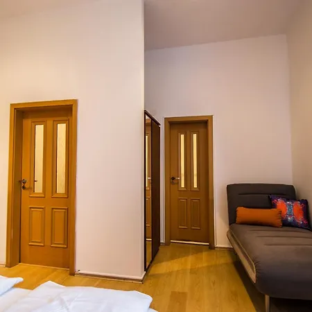 Riverside Ruterra Apartment