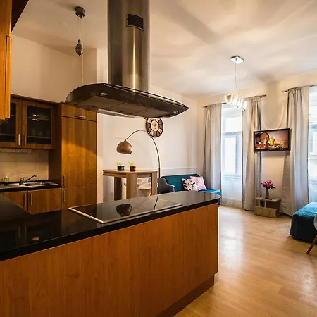 Riverside Ruterra Apartment *