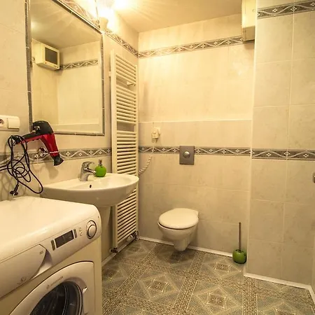 Riverside Ruterra Apartment *